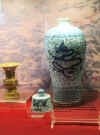 Ming Vase.JPG (26878 bytes)