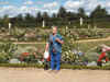 Versailles Gardens (Elaine).JPG (105221 bytes)